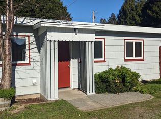 3983 T St, Eureka, CA 95503