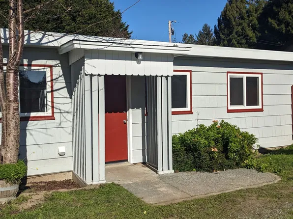 3983 T St, Eureka, CA 95503