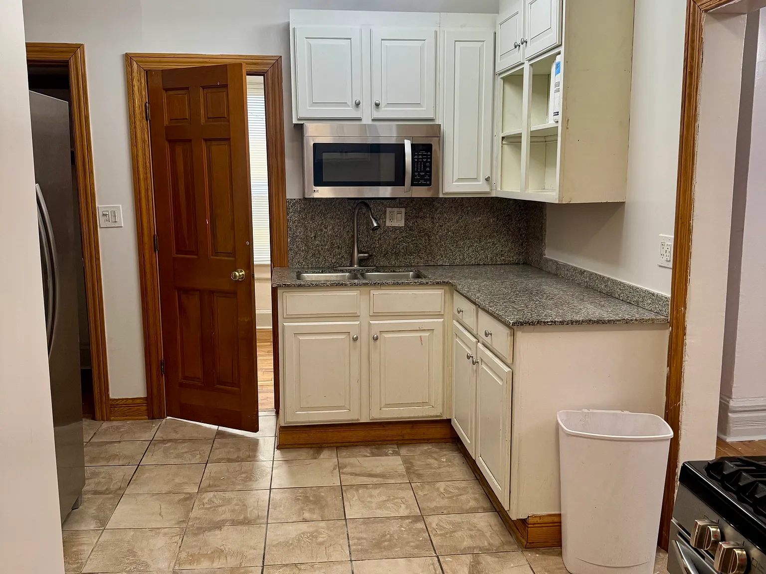 2 bed, 800 sqft, $1,700 — Photo 3