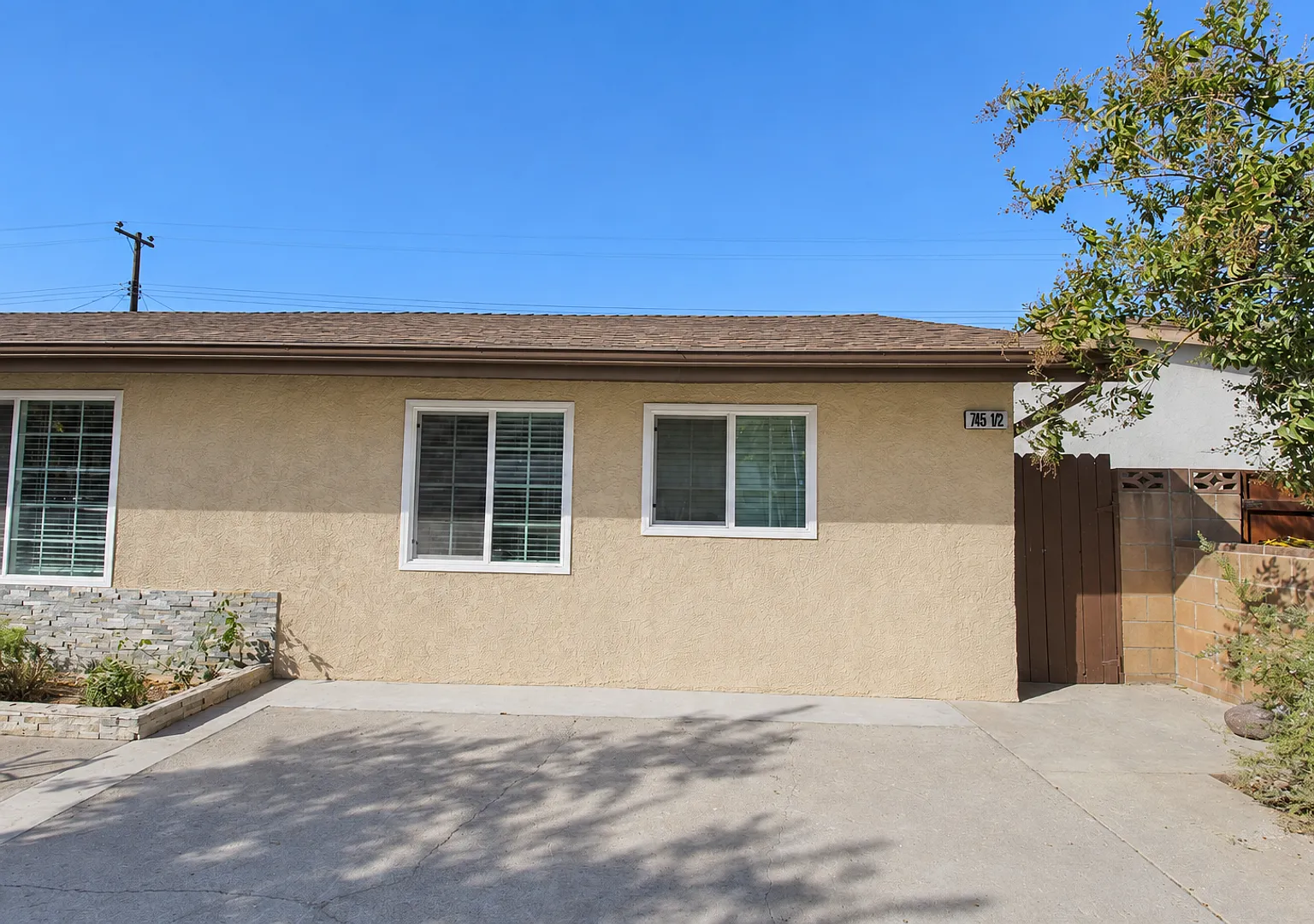 745 Fine Street — Photo 1