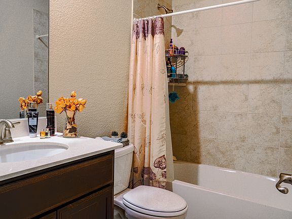 3rd image of 10024 Levelland Pl