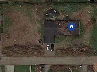 900 Treasure Ln, Lake Charles, LA 70605
