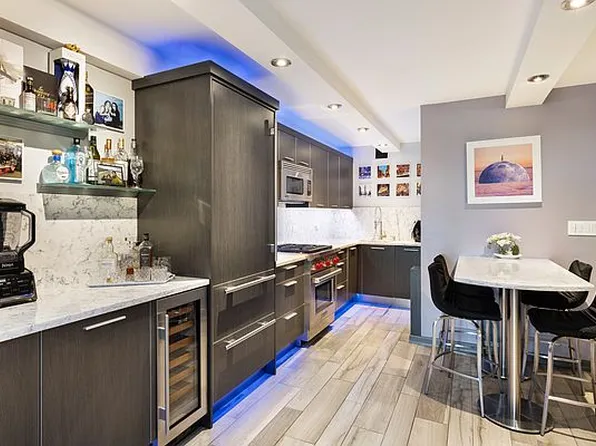 142 E 16th St APT 14F, New York, NY 10003