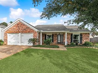 3040 Meadow Lake Dr E, Slidell, LA 70461