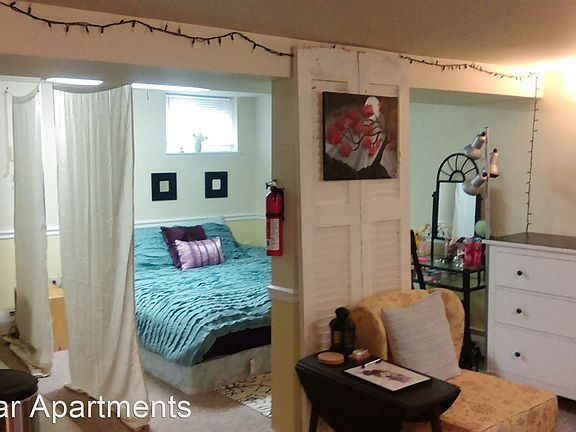 3rd image of 238 N Summit St #238