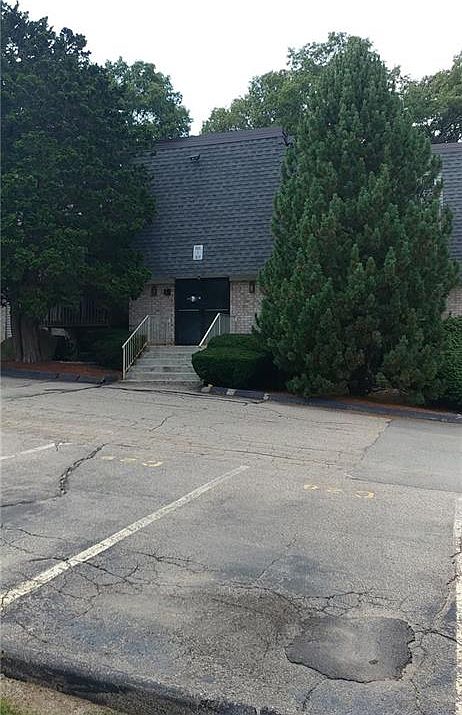 1st image of 1560 Douglas Ave APT C34