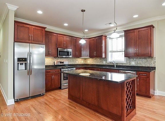 4th image of 3223 N Francisco Ave Unit 2C