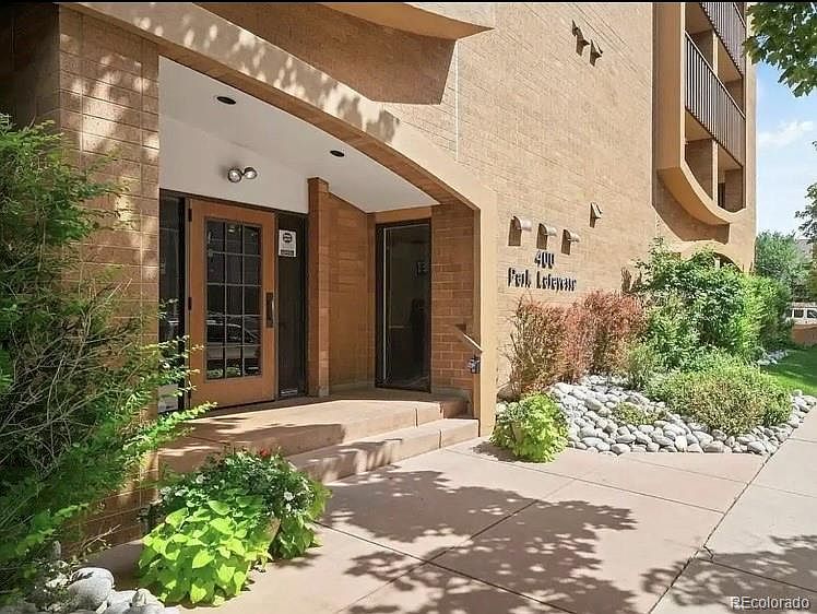 1st image of 400 S Lafayette St APT 1201