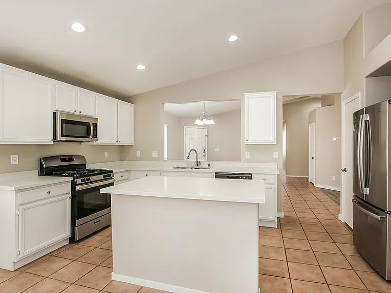 533 Regal Robin Way — Photo 6