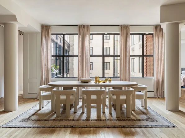 260 West Broadway image 10 of 27