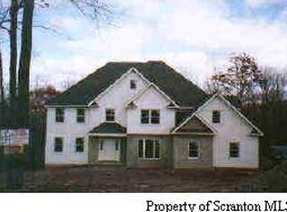 Ridgeview Dr, Clarks Summit, PA 18411