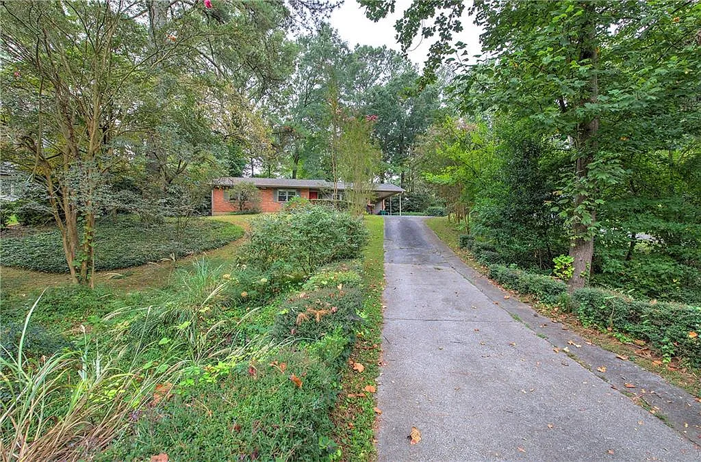 3 bed, 2.0 bath, 1445 sqft, $3,000 — Photo 3