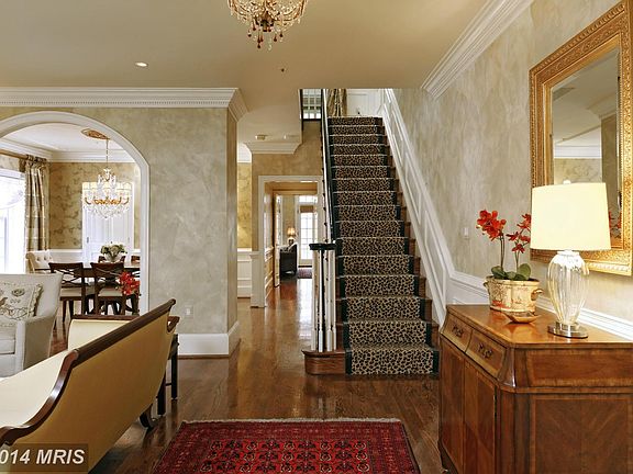 4th image of 52 Wolfe St #19