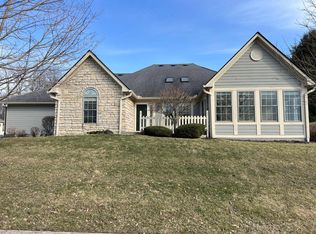 1436 Meadow Ridge Dr, Lancaster, OH 43130