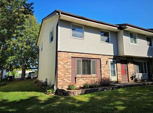 872 Castle Rd, Fond Du Lac, WI 54935