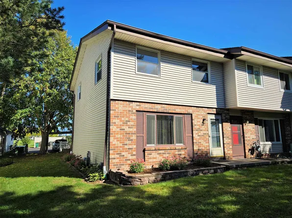 872 Castle Rd, Fond Du Lac, WI 54935