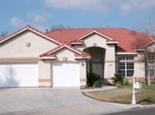 5494 W Bluff Ave, Fresno, CA 93722