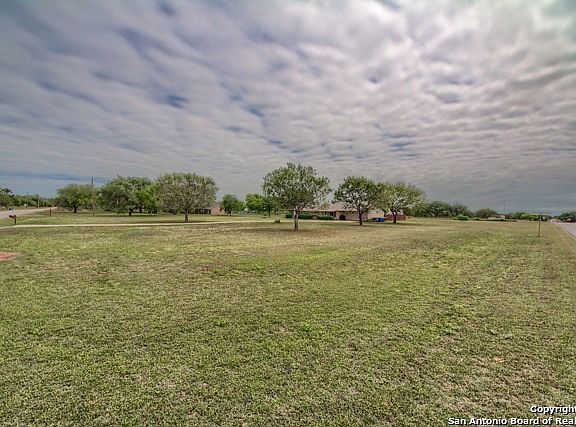 2nd image of 123 Pulliam Dr