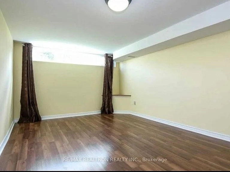397 Browndale Cres #BASEMENT — Photo 3