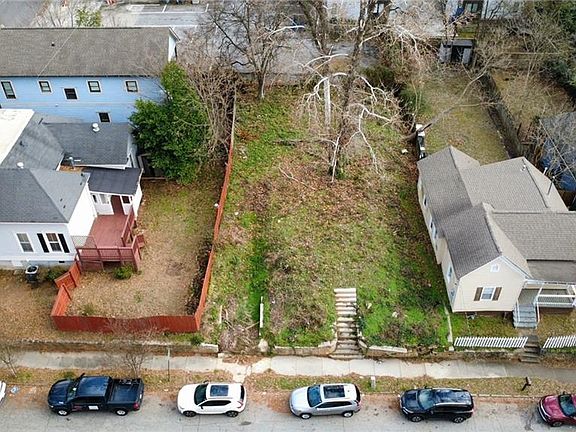 4th image of 348 Kelly St SE #1