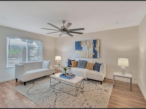5th image of 2963 Samuel Dr