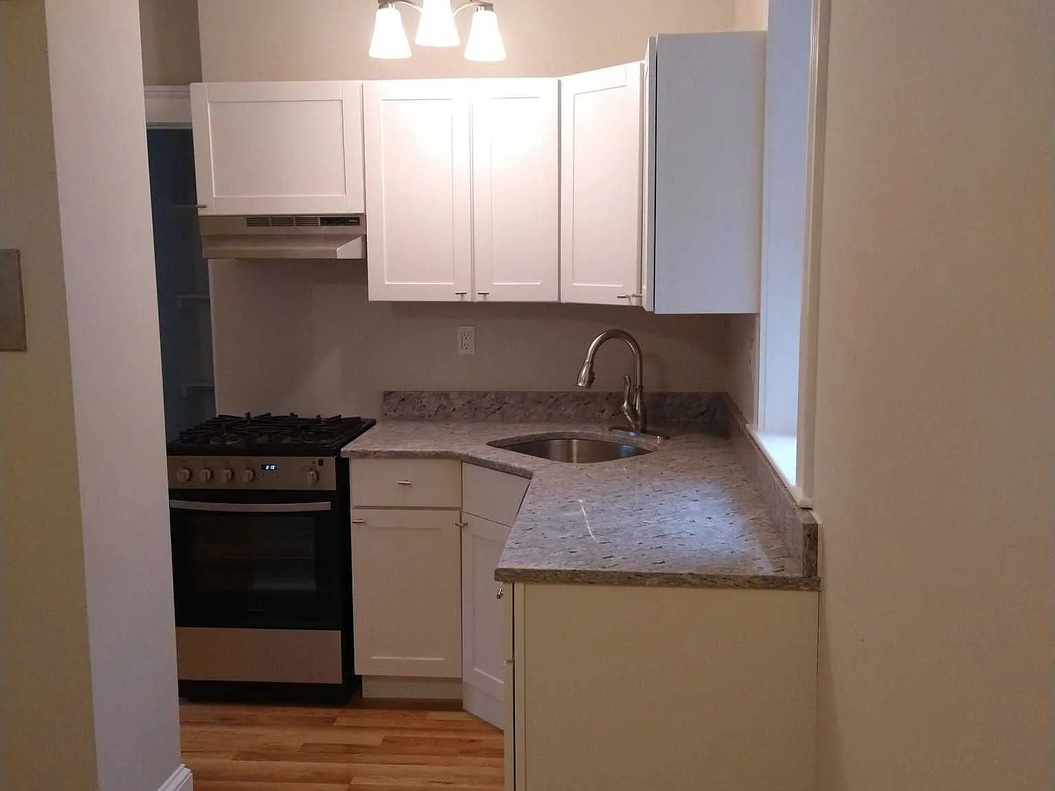 2 bed, $2,700 — Photo 3