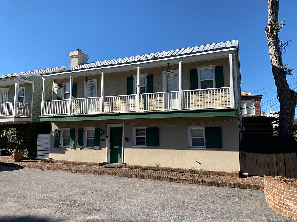 1st image of 101 Calle De Santiago Ct