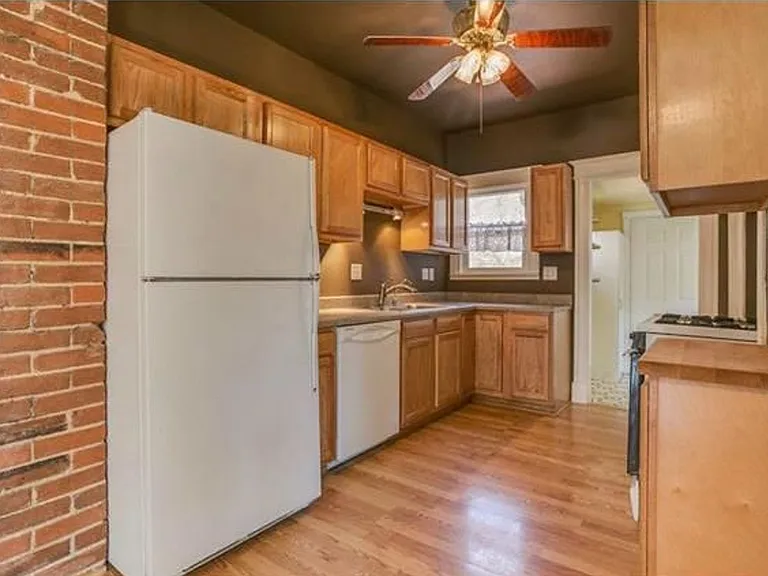 822 E Boulder St — Photo 2