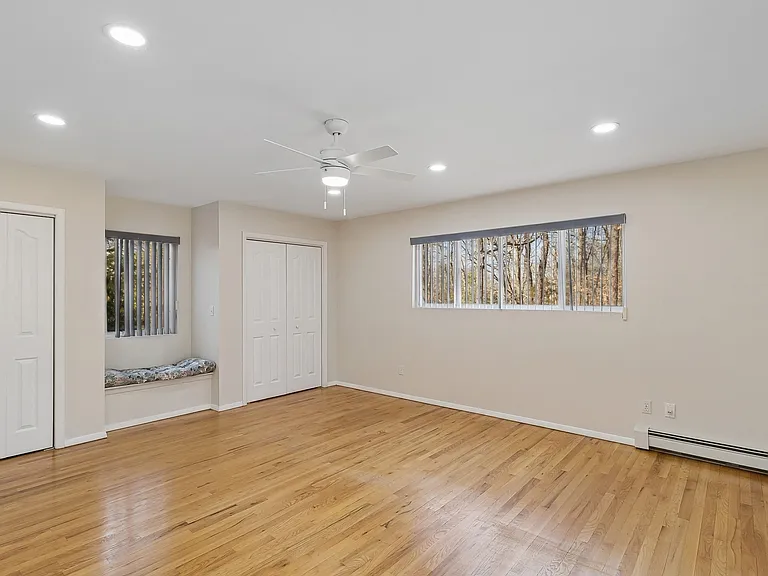1 Woodview Way — Photo 21