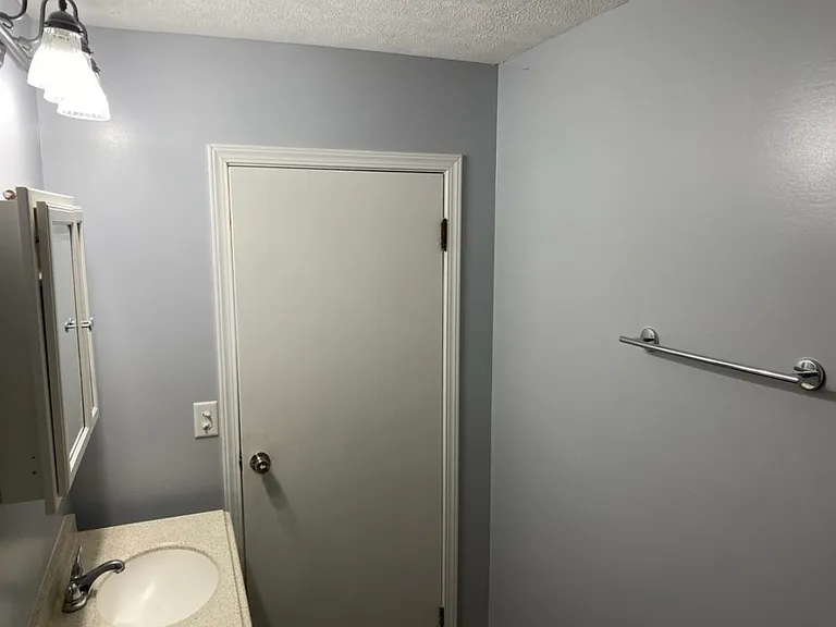 3411 Whitcomb Ave — Photo 11