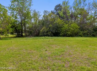 Sears Ave, Waveland, MS 39576