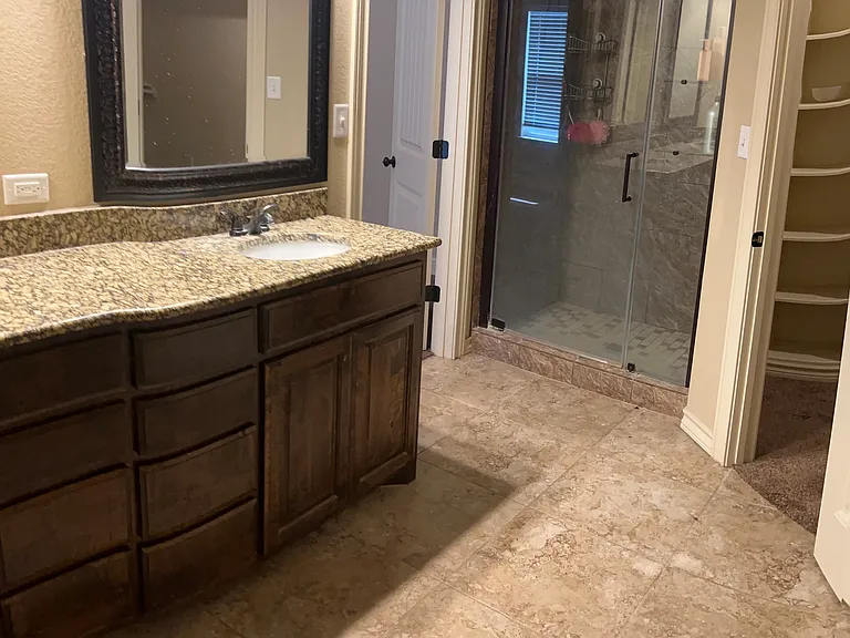 358 Southlake Dr — Photo 13