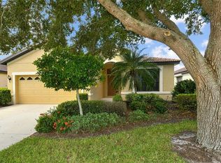 8219 Stirling Falls Cir, Sarasota, FL 34243