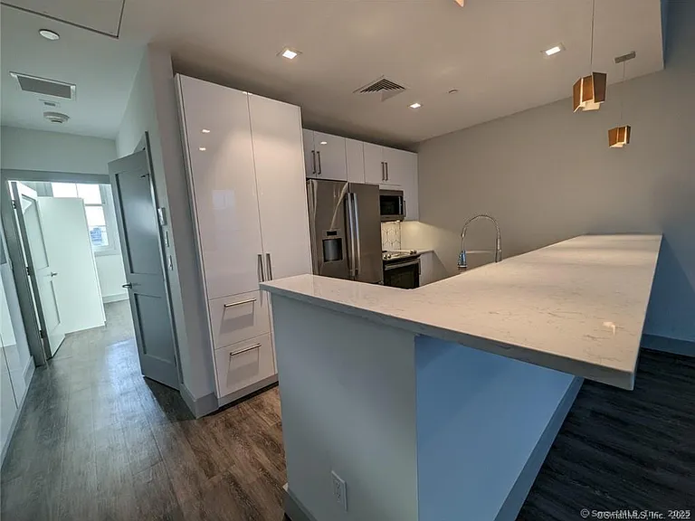 33 Elm St #3 — Photo 3