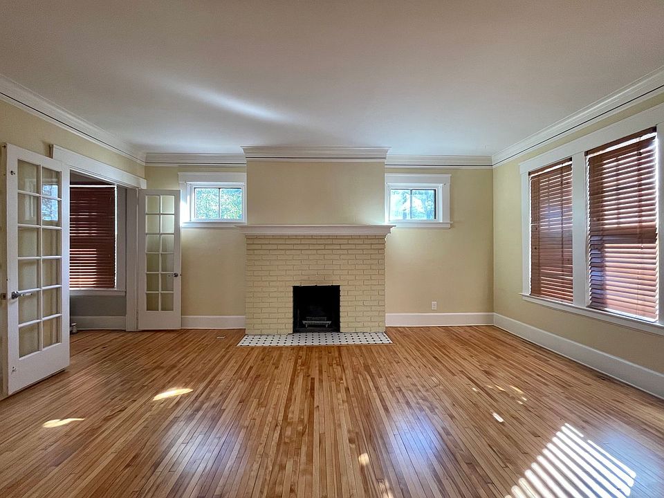 1st image of 3161 Park Ave