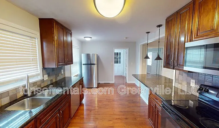 4597 Coach Hill Dr — Photo 5