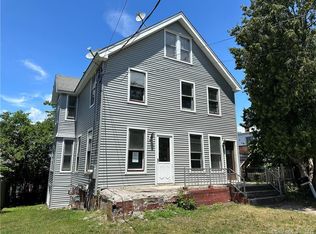 330 Lighthouse Rd, New Haven, CT 06512