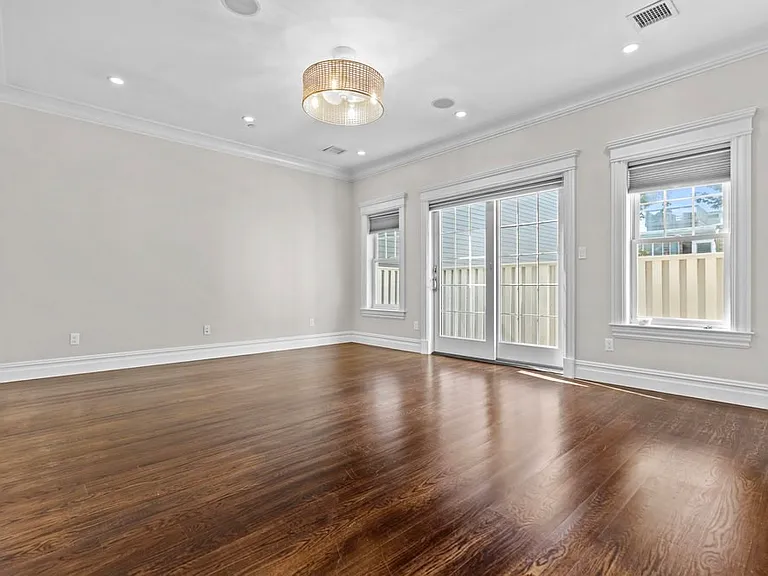 161 Tudor St #4A — Photo 17