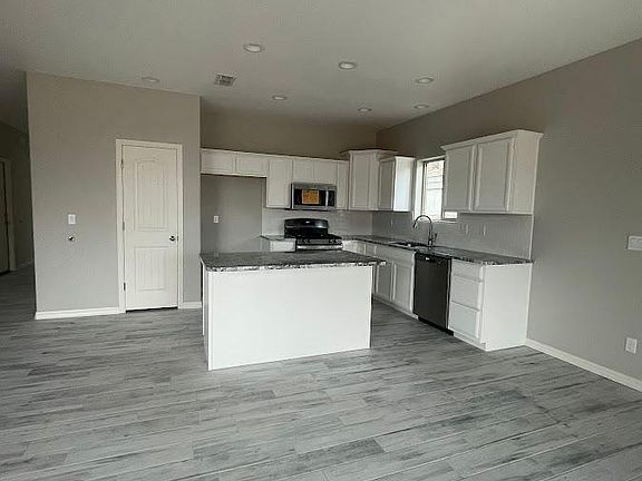 3rd image of 3349 Cherri Cir