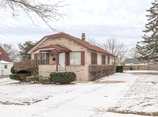 1013 Roosevelt Ave, Racine, WI 53406