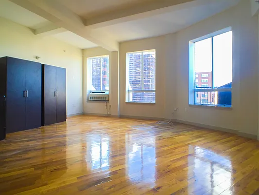 Rented by Keller Williams NYC | media 14