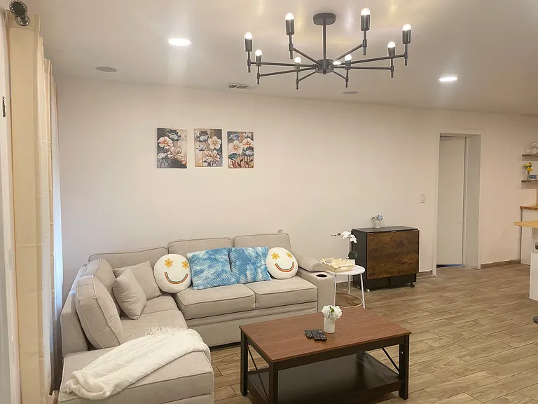S Farragut Dr — Photo 18