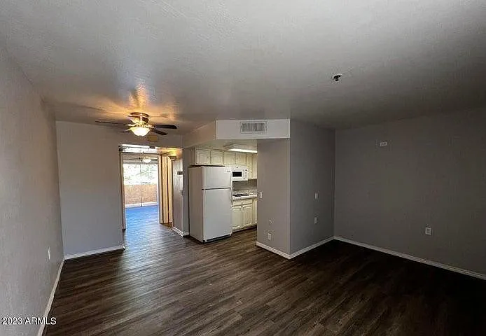 12221 W Bell Rd #224 — Photo 4