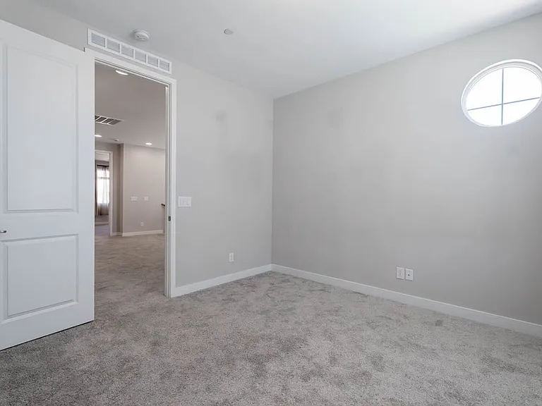 10620 Carnes Ave — Photo 23