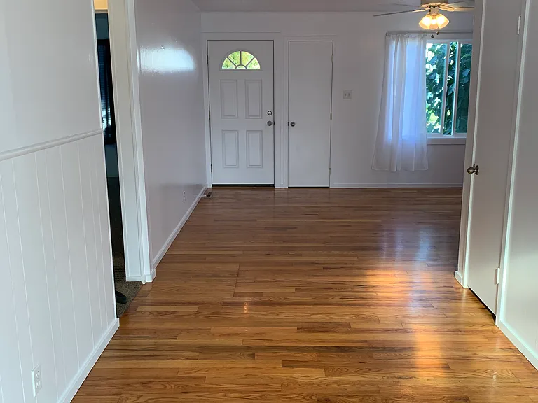 1875 Blakeslee Ave — Photo 20