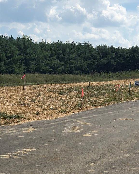 1st image of 924 Cabot Dr