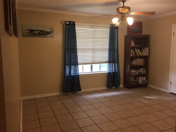 120 Damon Dr, Lafayette, LA 70503