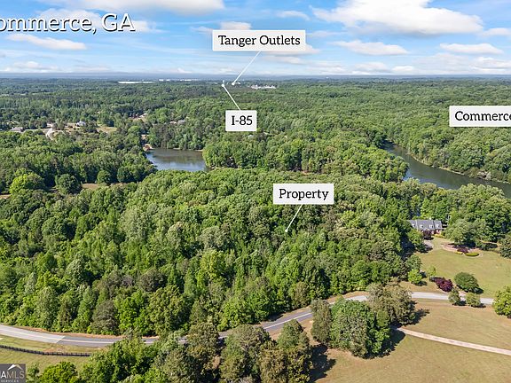 4th image of 17 Blue Heron Dr