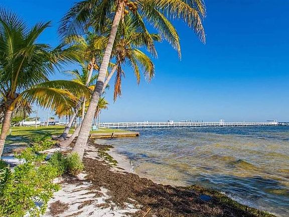 3rd image of 15175 Stringfellow Rd #38