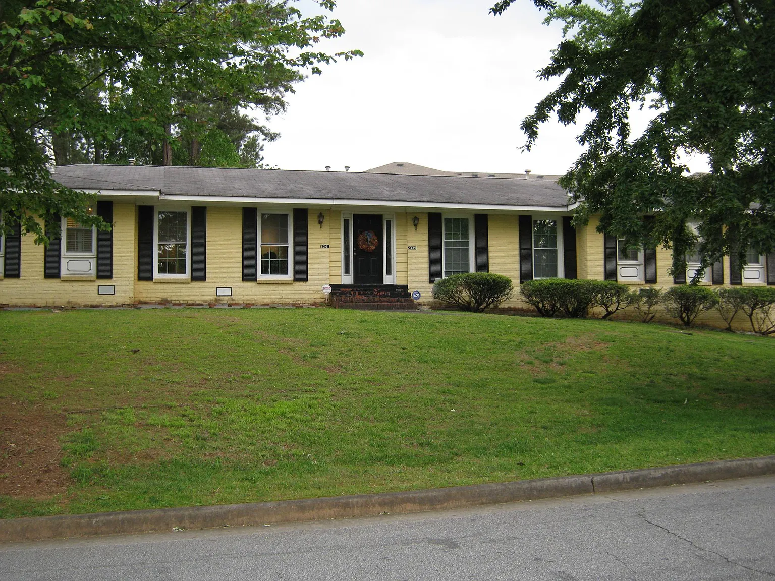 3 bed, 1500 sqft, $1,995 — Photo 2